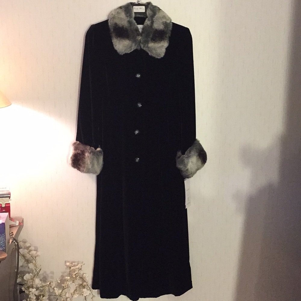 Gorgeous Black Velvet Coat with Faux Fur Trim